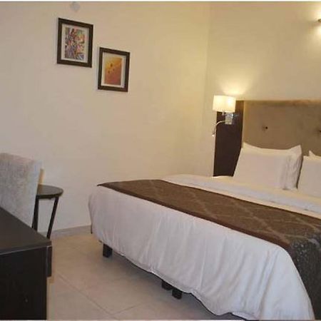 Lakeem Suites Ikoyi Lagos Exterior photo