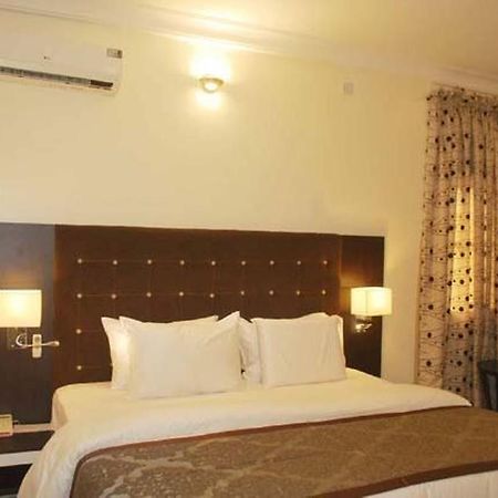 Lakeem Suites Ikoyi Lagos Exterior photo