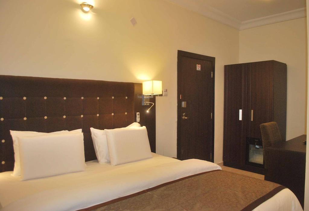 Lakeem Suites Ikoyi Lagos Exterior photo