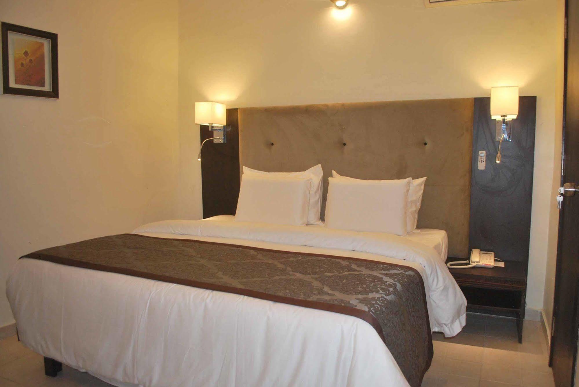 Lakeem Suites Ikoyi Lagos Exterior photo